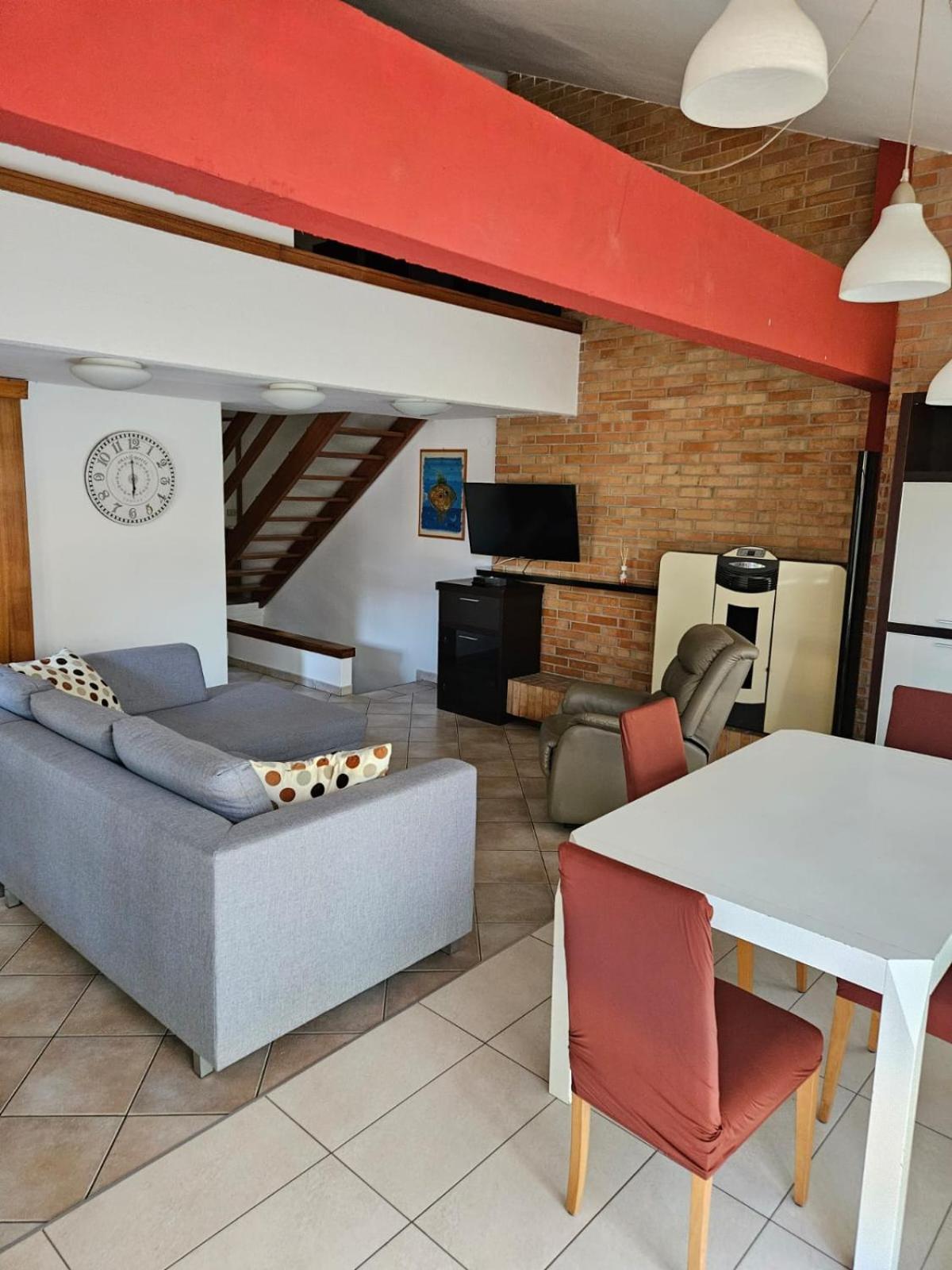 Villa A Schiera Raffinata Con Giardino Lignano Sabbiadoro Exterior photo
